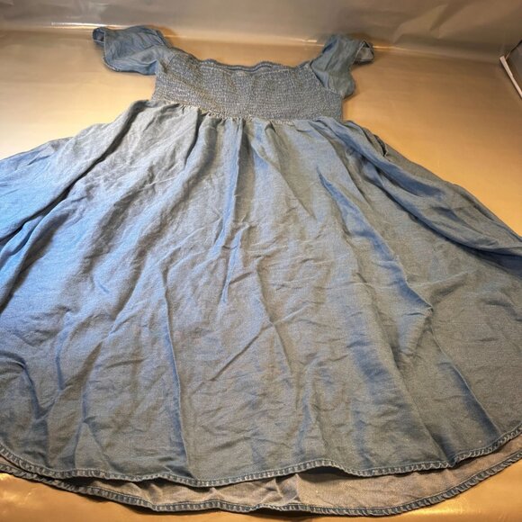 Torrid Babydoll Chambray Mini Dress Women Crinkle  Smocked Off Shoulder A Line - Picture 12 of 16